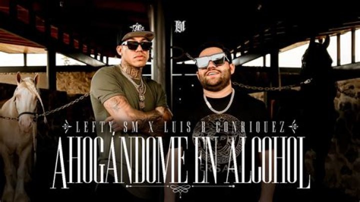 'Ahogándome En Alcohol' - mexicano Canción