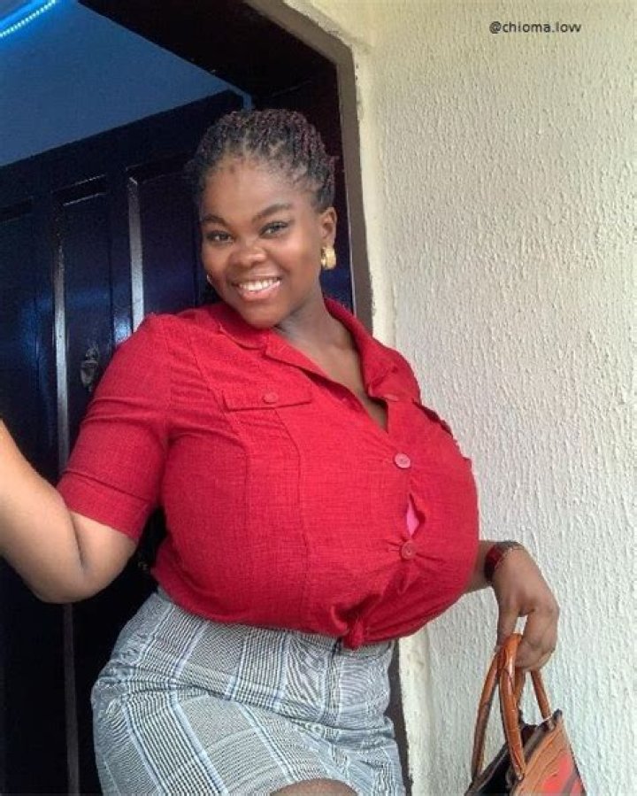 10 Hot Photos Of Busty Gh, The Ghanaian Lady Commanding Attention With Her Massive B00bs