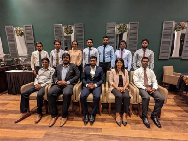 #344 Meeting Dr. Phil.
– Laurel Mercantile