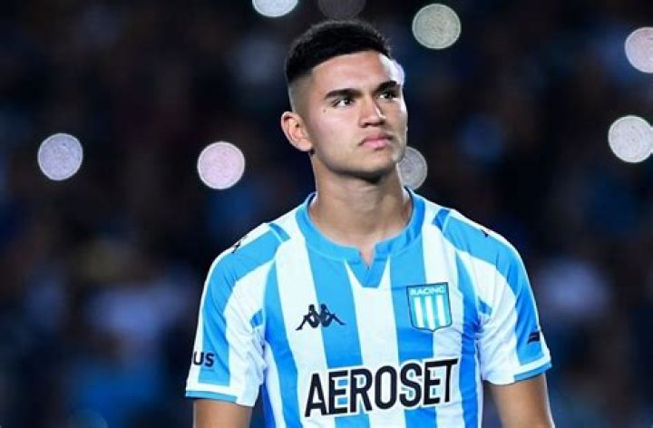 Carlos Alcaraz joins Southampton from Racing