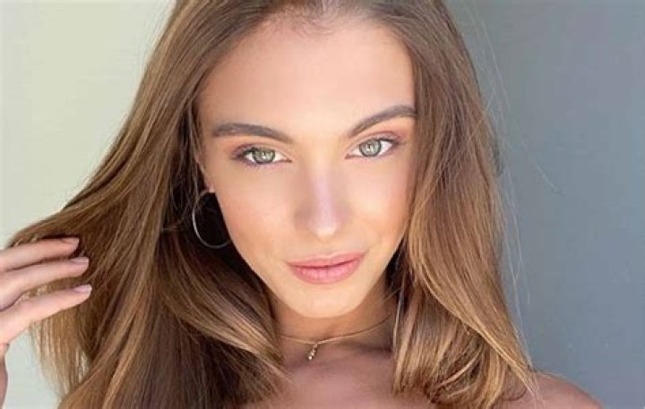 Carmella Rose (SuperModel) Bio, Age, Height, Boyfriends, Hot Photos