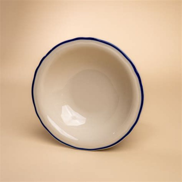 Carolyn Bowl
– Laurel Mercantile