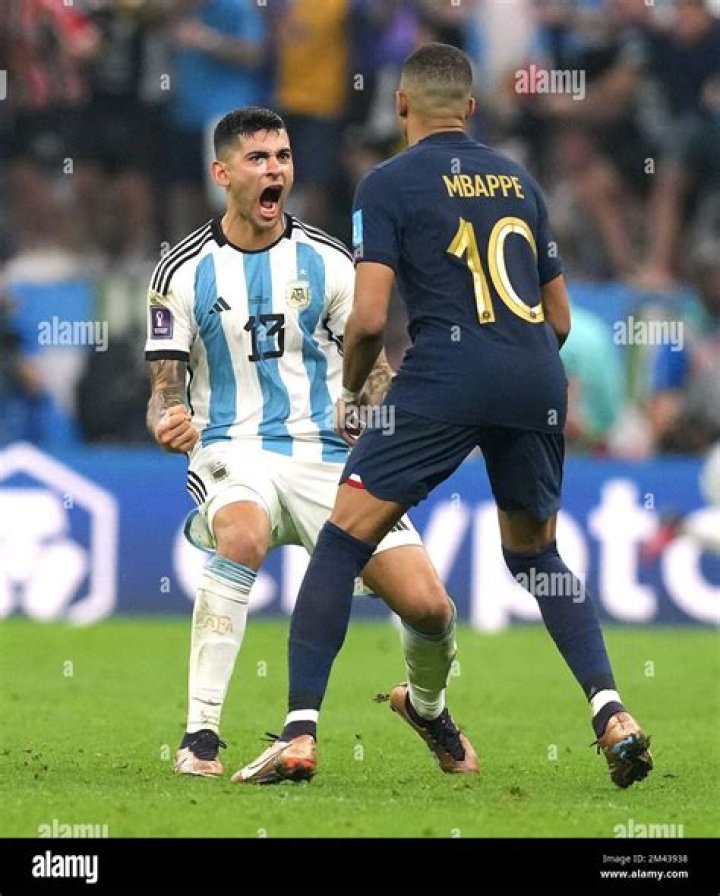 Cristian Romero goal and red card in Genoa win vs. Verona to secure Serie A spot