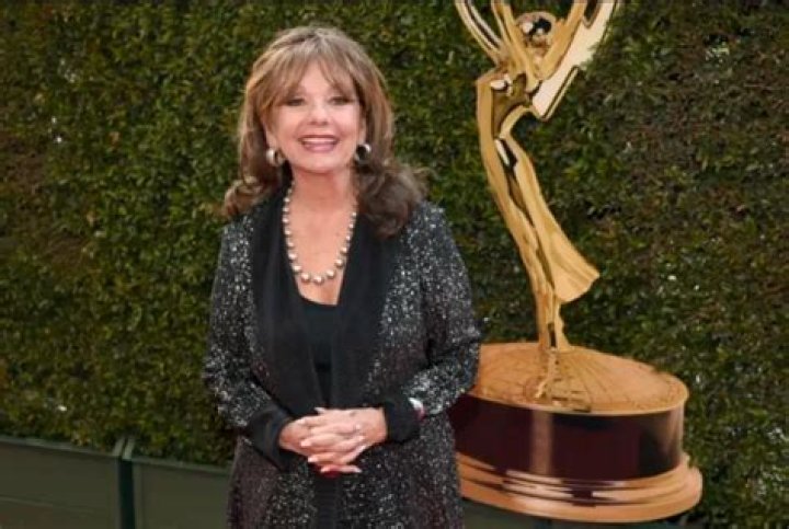 Dawn Wells - Bio, Net Worth, Height