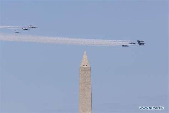 Flyover around Washington D.C. salutes healthcare workers fighting COVID-19 - Xinhua