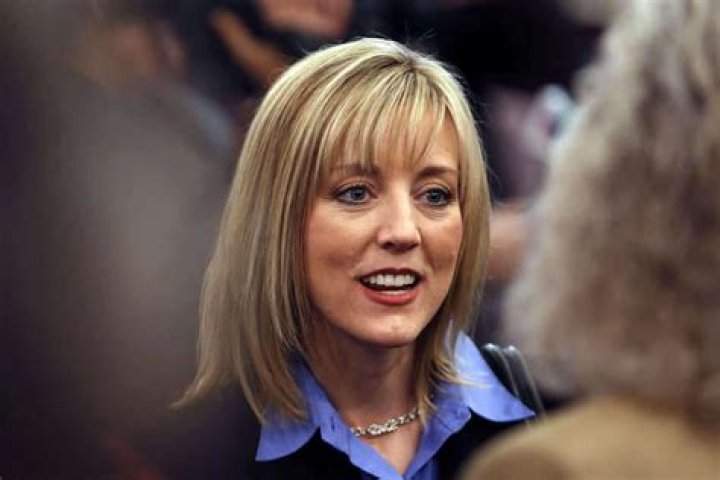 Gubernatorial Candidate Aimee Winder Newton Chooses State Auditor As Running Mate