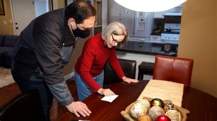 Home warranty mailers urging homeowners to call are not from the county recorder