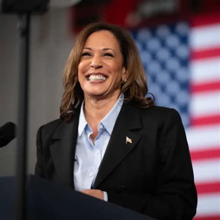 Kamala Harris - Bio, Net Worth, Height