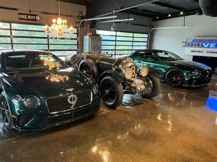 Noah Beck Car Collection And Latest Net Worth - 21Motoring