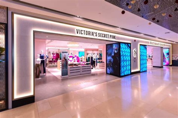 	Victoria’s Secret Karen’s Disability Defense Exposed in Viral Lawsuit Video	