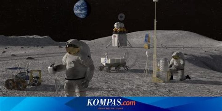 Video Astronot "Jatuh" di Permukaan Bulan Viral, Warganet: Dia Tak Berbakat Moonwalk