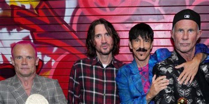Who Is the Red Hot Chili Peppers’ Lead Singer Dating? Relationship With Ex-girlfriend Heather Christie, Wife, Children, and Young Mysterious Women!